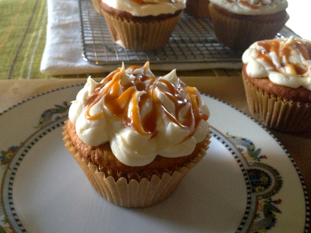 Banana Cupcakes With Cream Cheese Frosting And Salted Caramel  (3/3)
