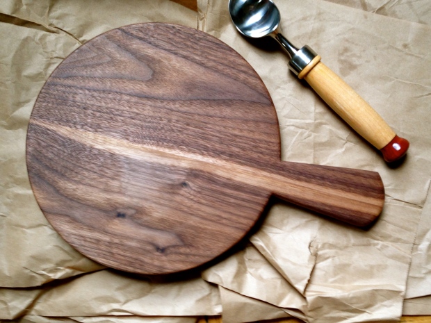 Cutting board and ice ream scoop